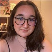 Estudiante de Integración Social pero con pasión por la filosofía, historia y sociología. También tengo un buen nivel de inglés.